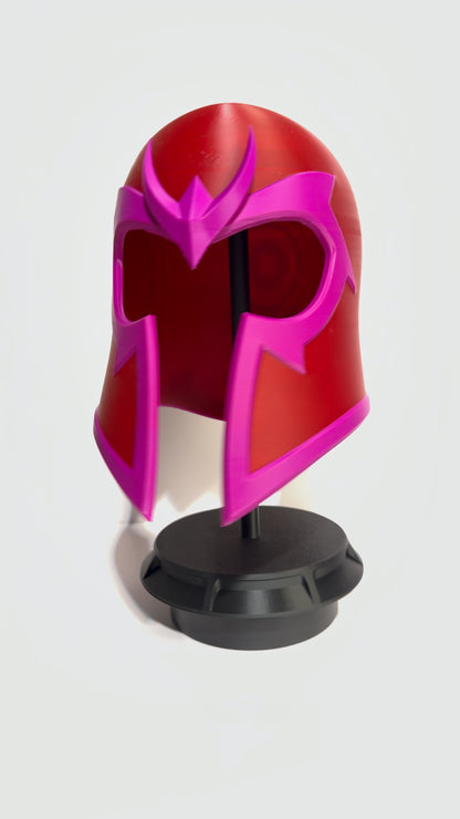 Magneto helmet